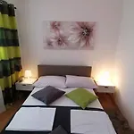 Lejlighed Two-bedroom In Lxxxviii *
