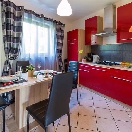 Two-bedroom In Crikvenica Lxxxviii Apartment Dramalj