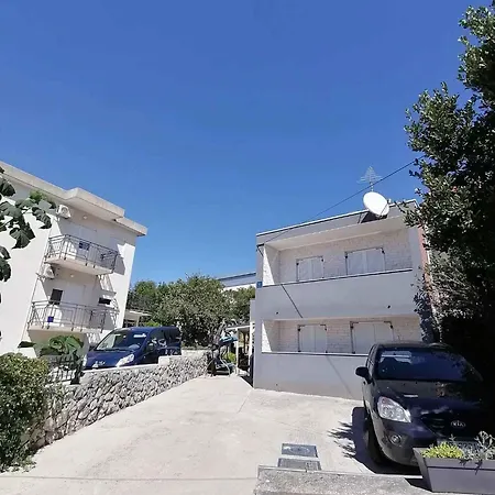 Two-bedroom In Lxxxviii * Crikvenica