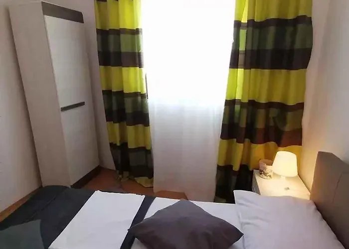 Two-bedroom In Lxxxviii *
