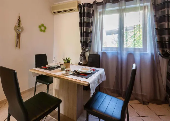 Two-bedroom In Lxxxviii Crikvenica